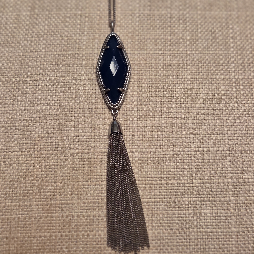Dark Blue & Silver Pendant Necklace